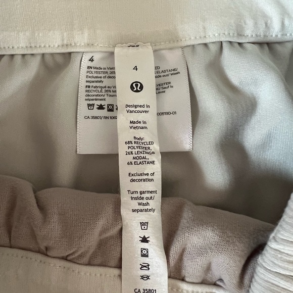 NWOT Lululemon Ribbed Softstream pants sz 4 - Picture 2 of 5